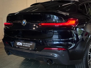 BMW X4 xDrive20i High Executive M-Sport Pano Camera Trekhaak HUD 21'' / 12