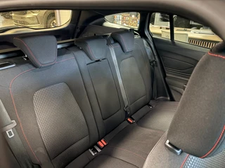 Ford Focus Wagon 1.0 EcoBoost Hybrid ST Line X automaat / Camera / cruise / stoel en stuurverwarming / 21