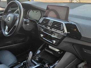 BMW X3 sDrive20i Launch Edition High Executive | Schuif-kanteldak | Climate Control | Parkeercamera / 5
