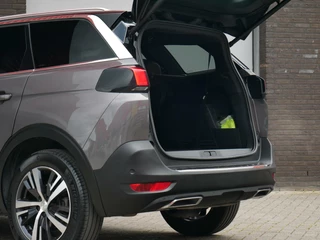 Peugeot 5008 1.2 PureTech GT-Line Automaat| 7Persoons| Navi+BT| Camera| Dealer onderhouden / 28