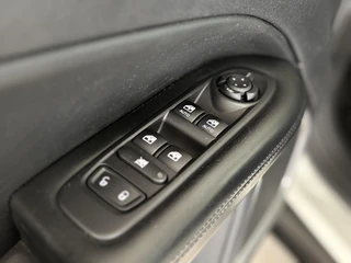 Jeep Compass 1.3T Night Eagle Liberty Edition | Apple/Android | Dealer-Onderhouden | Trekhaak / 18