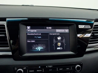 Kia Niro 1.6 GDi Hybrid DynamicLine | Trekhaak | All-seasonsbanden | Navigatie / 34