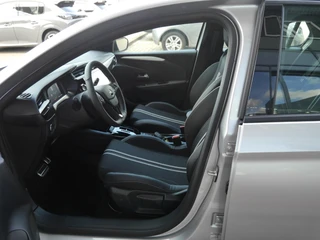 Opel Corsa Electric Long Range GS 51 kWh | 1 Fase | Stuur en Stoelverwarming | Camera achter | Parkeersensoren v+a | Carplay | Lichtmetalen velgen / 12