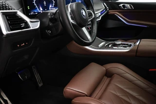 BMW X5 xDrive50e | Panoramadak | Driving Assistant Professional  | 360 Camera | 21" / 35