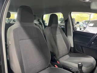 Volkswagen Up! 1.0 cross up! BlueMotion/ Nederlandse auto/ 5 deurs/ Parkeersensoren voor en achter/ Bluetooth / Airco / 31