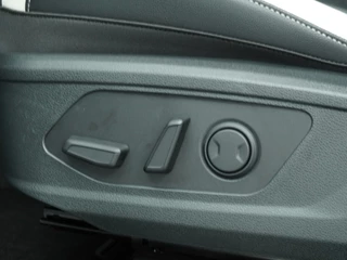 Kia Sportage 1.6 T-GDi Hybrid GT-PlusLine  - Stoel ventilatie - Stoel/Stuur verwarming - Head-up display - Matrix led koplampen - Adaptive cruise control - Electrische achterklep - Harman Kardon Speakers - Geheugen - Fabrieksgarantie t/m 19-09-2032 / 21