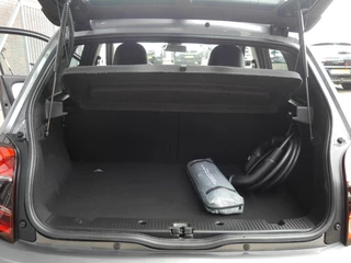 Renault Twingo Z.E. R80 Intens / 23