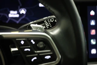 Porsche Cayenne 3.0 E-Hybrid Platinum Edition | LUCHTVERING | MASSAGE | STOELVENTILATIE | COMFORTSTOELEN | CAMERA | 22" / 38