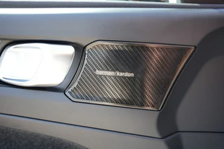 Volvo XC40 1.5 T4 RECH R-DESIGN Camera,Carplay, Harman Kardon / 16