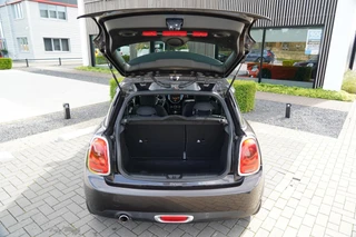 Mini Mini 1.5 Cooper Chili Serious Business | 1e eigenaar | Volledig onderhouden | Climate Control | LED | Cruise Control | Bluetooth | 18 inch | Navigatie | Comforttoegang | / 13