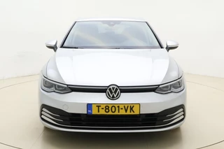 Volkswagen Golf 1.4 eHybrid Style 204pk | DSG | Trekhaak | Navigatie | Comfortstoel | Apple Carplay/Android Auto | Adapt. Cruise control | Climate control | LED koplampen / 7