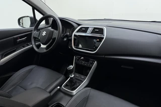 Suzuki S-Cross 1.4 Boosterjet Stijl 140pk | Panoramadak | Navigatie | Camera | Lederen Bekleding | Climate Control | Stoelverwarming | Cruise Control Adaptief / 15