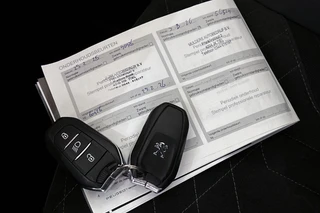 Peugeot 208 1.2 PureTech GT Pack Stoelverwarming Camera Keyless Adaptieve Cruise / 28