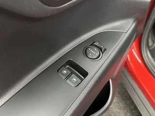 Kia Stonic 1.0 T-GDi MHEV DynamicLine CAMERA CARPLAY NAVI CRUISE. / 18