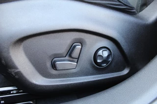 Jeep Compass 4xe 240 Plug-in Hybrid Electric Summit | Panoramadak | Leder | 360 | Stoelverwarming/ventilatie | BLIS / 24
