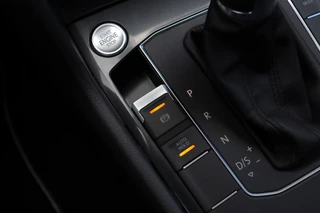 Volkswagen Tiguan 1.4 TSI ACT Highline Business R | Dealer Onderhouden | Led | Virtual | Stoelverwarming | Trekhaak | Carplay / 27
