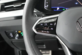 Volkswagen Arteon Shooting Brake 2.0 TSI 190pk DSG R-Line Business+ Keyless Panoramadak DCC Camera Stoelverwarming Virtual Cockpit Navigatie / 20