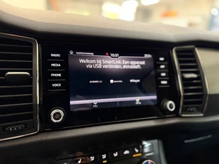 Skoda Kodiaq 1.5 TSI Ambition 7p. | 7-persoons | Carplay & Android Auto | Trekhaak | Camera | Stoelverwarming | KESSY | 18 Inch / 16