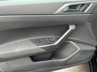 Volkswagen Taigo 1.5 TSI 150pk DSG R-Line Trekhaak | IQ light | Camera | Navi | Virtual | Rijklaar incl. garantie / 11