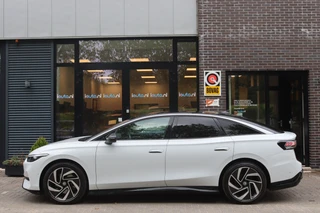 Volkswagen ID.7 Pro Business 77 kWh Leder/IQ.Light/360/Head-up/Discover Pro Max/Keyless/20"/Trekhaak wegkl. / 5