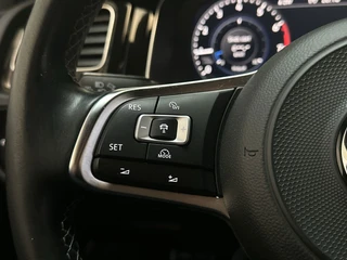 Volkswagen Golf Variant 1.5 TSI 150pk DSG Highline R-Line Stoelverwarming LED Camera Virtual Cockpit / 25
