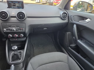 Audi A1 Sportback 1.0 TFSI AIRCO NAVI LM TEL / 13