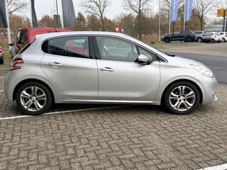 Peugeot 208 1.6 VTi Allure  | Navi | Bluetooth | Cruise | ECC | Regen- en Lichtsensor | Trekhaak / 9
