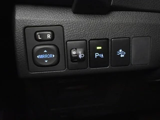 Toyota Auris 1.8 Hybrid Edition S | All Season | Keyless | Parkeersensoren | Navi / 31