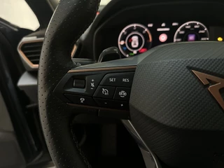 Cupra Formentor 1.4 e-Hybrid Performance Camera Sfeerverlichting App-Connect DAB+ / 18