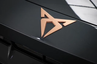CUPRA Formentor 1.5 TSI e-Hybrid Business | NIEUW | ECLIPSE PACK | MATRIX LED | STUURVERWARMING | DAB | APPLE | CAMERA | 19" / 18