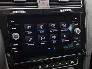 Volkswagen Golf 1.5 TSI Highline Business | Automaat | Adaptive Cruise | CarPlay | Stoelverwarming | Camera / 19
