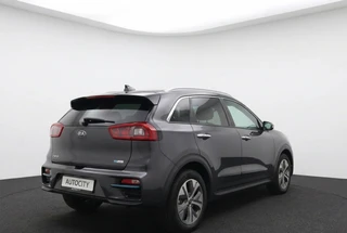 Kia e-Niro ExecutiveLine 64 kWh 204PK 100% SOH Leder | JBL Sound | Warmtepomp | Stoelkoeling / 6