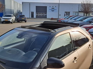 Toyota Aygo X ENVY CABRIO PDC STOELVERWARMING ELEKTRISCH VOUWDAK ZWARTE VELGEN / 4