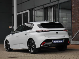 Peugeot 308 1.2 Hybrid 145 e-DCS6 GT € 6000,- DEMOVOORDEEL! | AGR stoelen | Stoel en stuurverwarming | Camera rondom | Adaptieve cruise control | Panoramadak | Afneembare trekhaak | Full led | 18 inch lichtmetalen velgen / 7