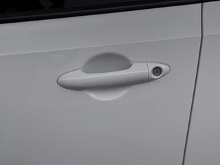 Kia Picanto 1.0 DPi DynamicLine  - Airco - Lichtmetalen velgen - Camera - AppleCarplay - Android Auto Fabrieksgarantie tot 06-2031 of 150.000km / 17