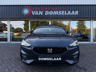 SEAT Leon 1.4 TSI eHybrid PHEV FR 204PK Trekhaak Camera Carplay ACC / 51