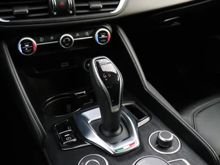 Alfa Romeo Giulia 2.2 / 17