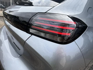 Peugeot 208 1.2 Hybrid 110 e-DCS6 / 9