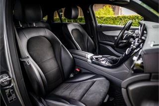 Mercedes-Benz GLC Coupé 250 4MATIC AMG Line  Burmester 20" Distronic Night / 12