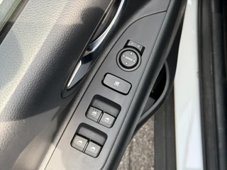 KIA Stonic 1.0 T-GDi 100pk DynamicPlusLine / 12