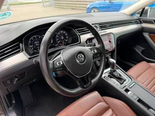 Volkswagen Passat Variant 1.4 TSI ACT Highline Business R / Pano / Massage / Camera / Sportleder / Trekhaak / Zeer mooie auto ! / 23