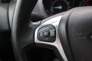 Ford B-Max 100PK STYLE NAVI AIRCO CRUISE BLUETOOTH NL-AUTO LAGE KM-STAND / 18