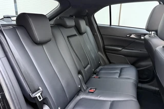 Mitsubishi Eclipse Cross 2.4 PHEV Prestige Automaat | SOH: 98% | Lederen bekleding | Panoramisch schuifdak | Stoel & Stuurverwarming | Camera | Climate control | Extra getint glas / 18