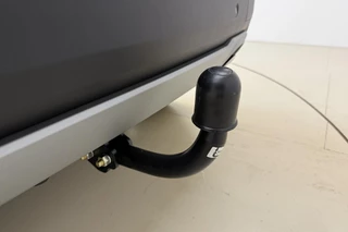 Jeep Avenger 1.2 e-Hybrid 110pk Automaat Summit | Navigatie | Trekhaak | Panoramadak | Adapt. Cruise control | JBL Audio | Elektrische achterklep | Stoelverwarming  | Climate Control / 15
