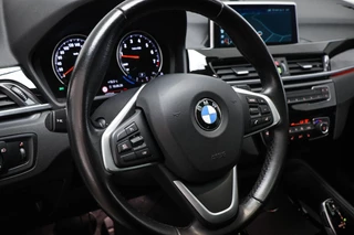 BMW X1 xDrive20i High Executive | PANORAMADAK | HEAD UP | STOELVERWARMING | TREKHAAK / 35