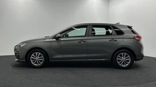 Hyundai i30 1.0 T-GDI Comfort CLIMATE CAMERA CARPLAY LM / 9