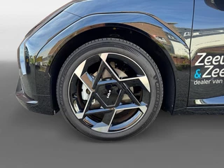 Kia EV4 Hatchback GT-Line Business Edition 81.4 kWh | Direct beschikbaar | Stoel-Stuur verwarming | Draadloos Apple Carplay - Android Auto | GT-Line Exterieur en Interieur Details | Kia Leiderdorp 071 760 06 00 / 11