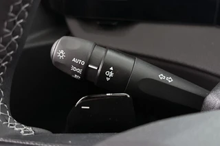 Opel Astra Electric 58 kWh Business Edition Automaat Facelift 360 Camera Stoelverwarming / 40