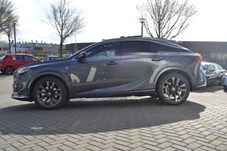 Lexus RX 450h+ Plug-in Hybrid 35th Edition DIRECT BESCHIKBAAR PANODAK 360-CAMERA STOELVENT HUD ELEK-STOELEN TIPLE LED / 8