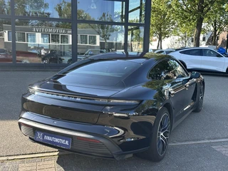 Porsche Taycan 79 kWh / 13